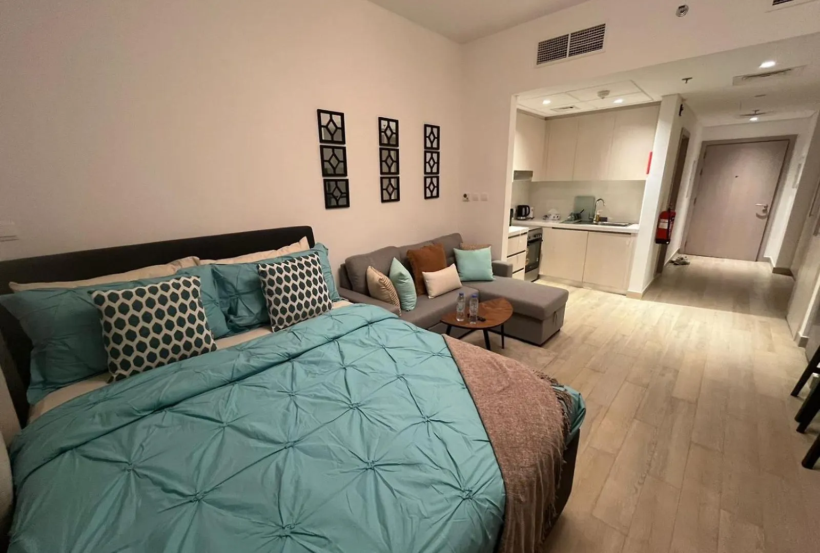 Serene Studio In Yas Island 2 - Near Zayed International Airport Abú Dhabí 0*,  Spojené arabské emiráty